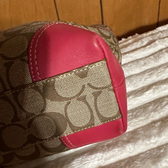 Coach Brown and Pink Signature Tote - Picture 5 of 13